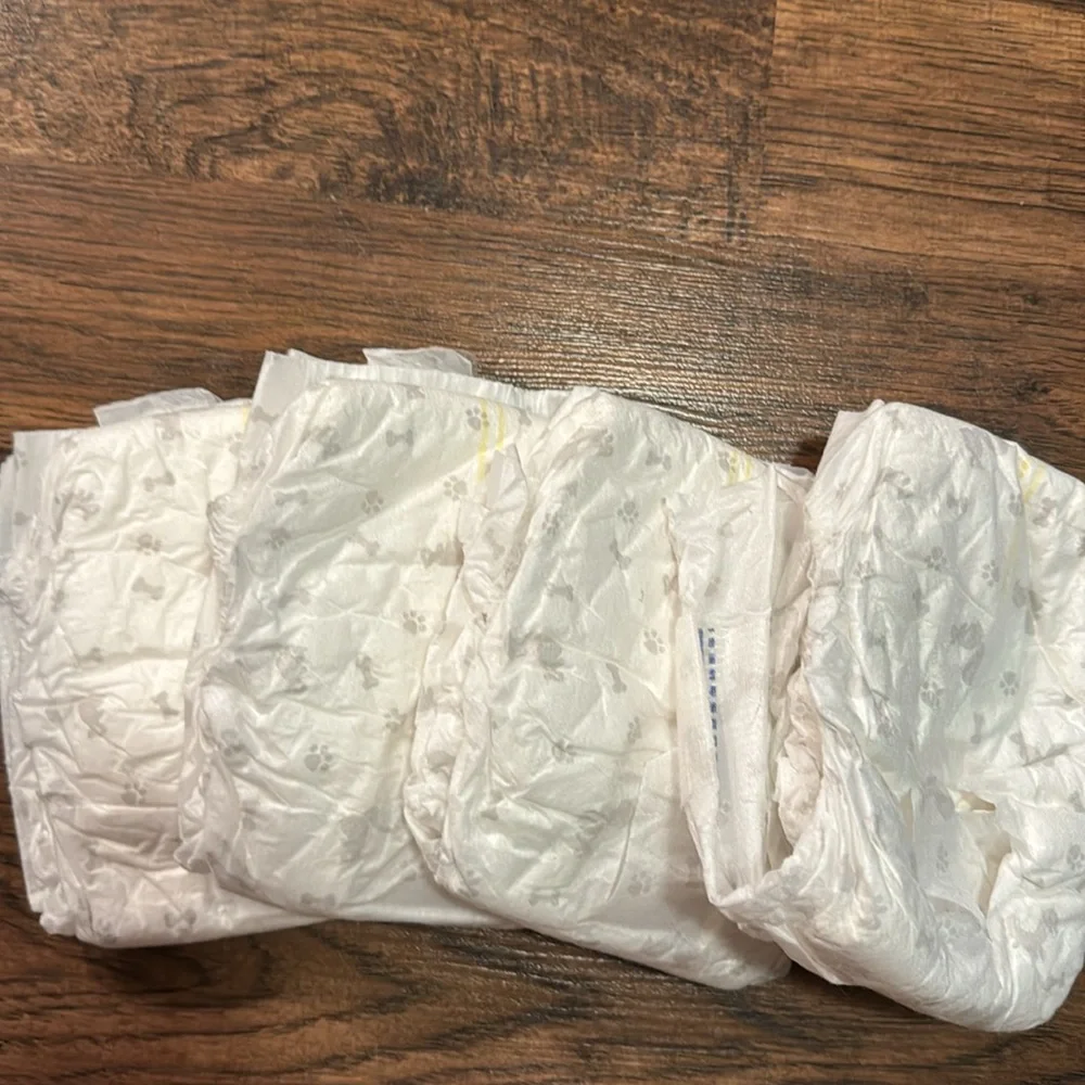Sophresh Disposable Diapers, Medium, 25-35 lbs. 5 in Open bag.